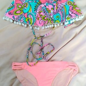 2 bathing suit tops cremieux size L, coral and reversible bottoms by roxy brand.